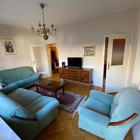 Stan Novi Sad 5G Wifi Apartment Exterior photo