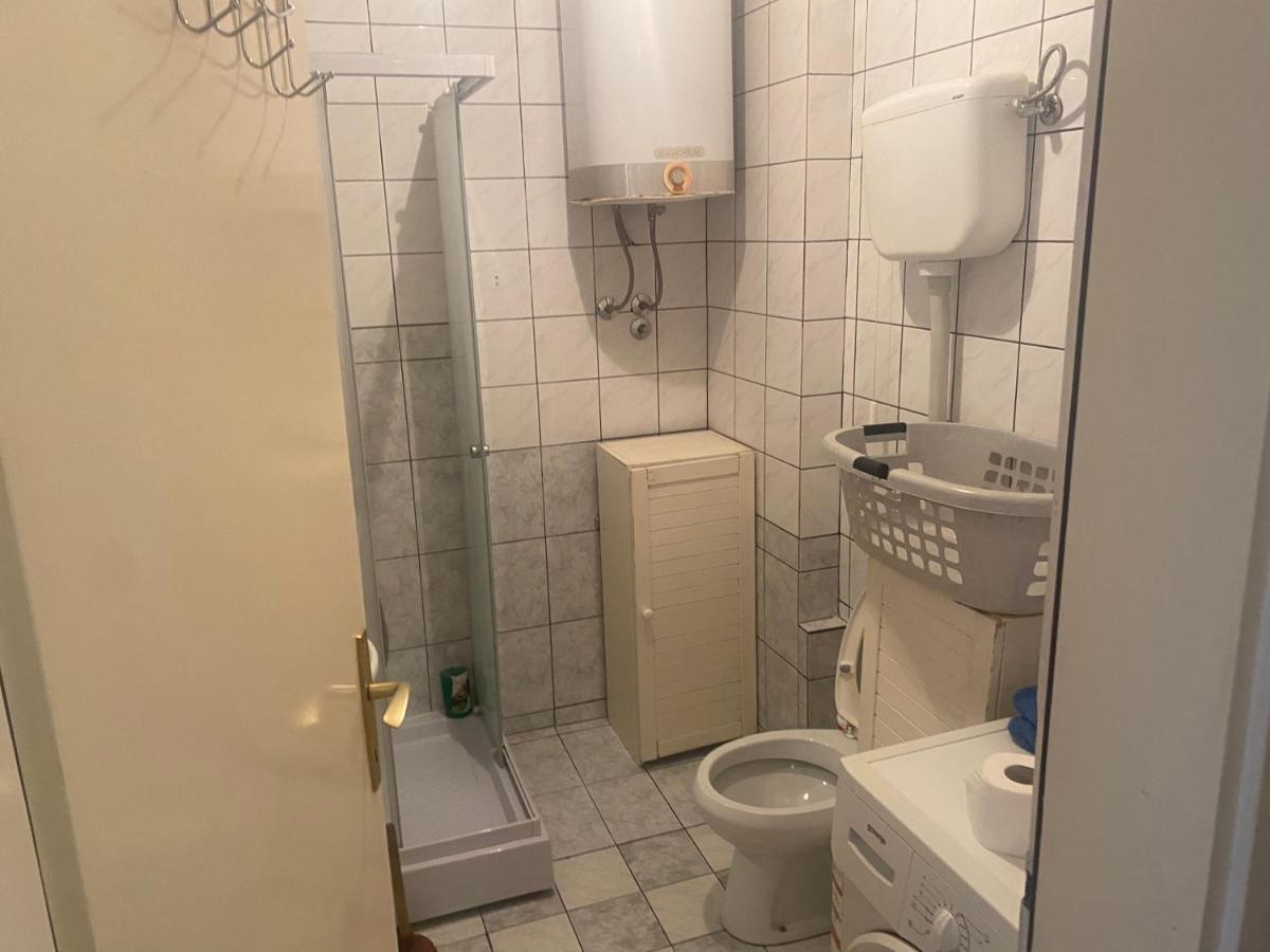 Stan Novi Sad 5G Wifi Apartment Exterior photo